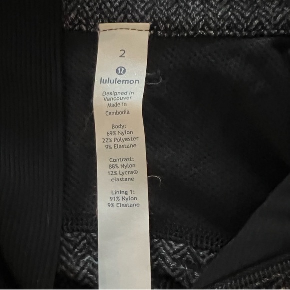 LULULEMON ATHLETICA Base Runner 1/2 Zip Pullover Jacket in Coco Pique Bl… - Picture 7 of 7